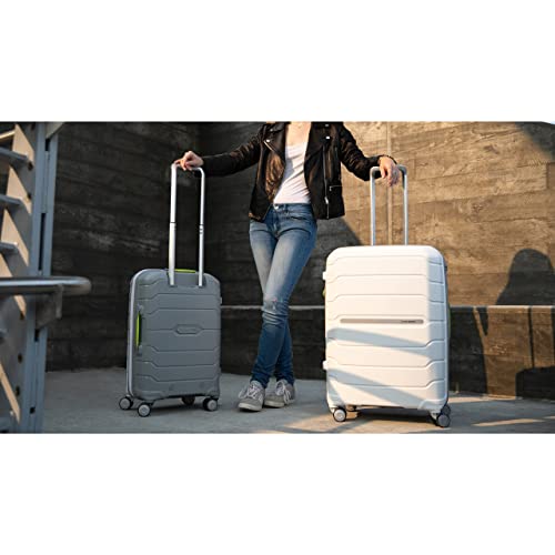 Hardside Carry-On Luggage - Expandable Hard Shell Spinner Suitcase B567593