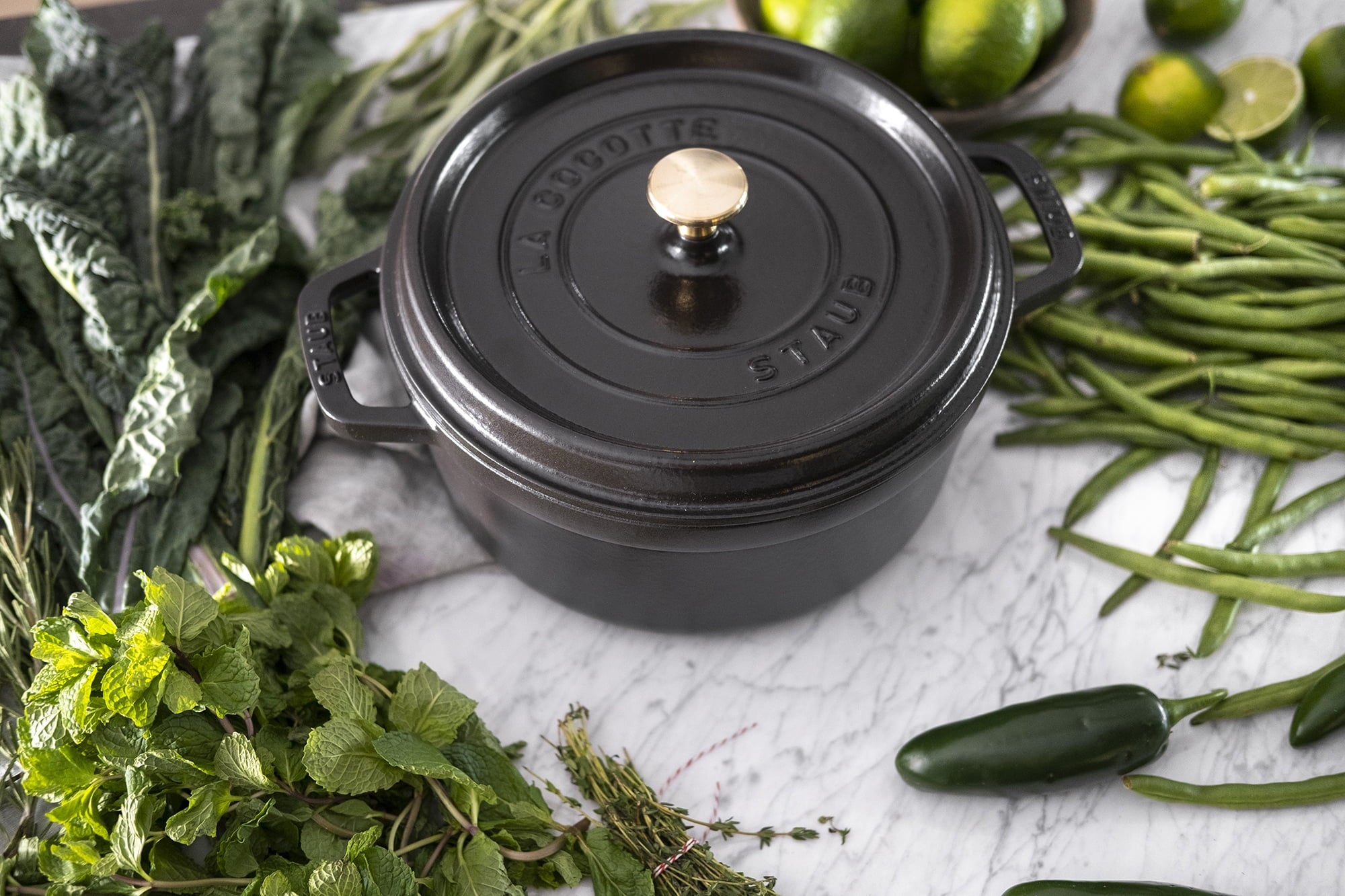 Cast Iron 4-Qt Round Cocotte H356