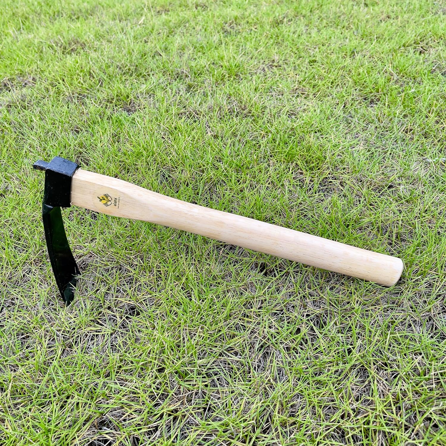 Japanese Carbon Steel Wide Hoe with Oak Handle for Digging and Weeding L17641