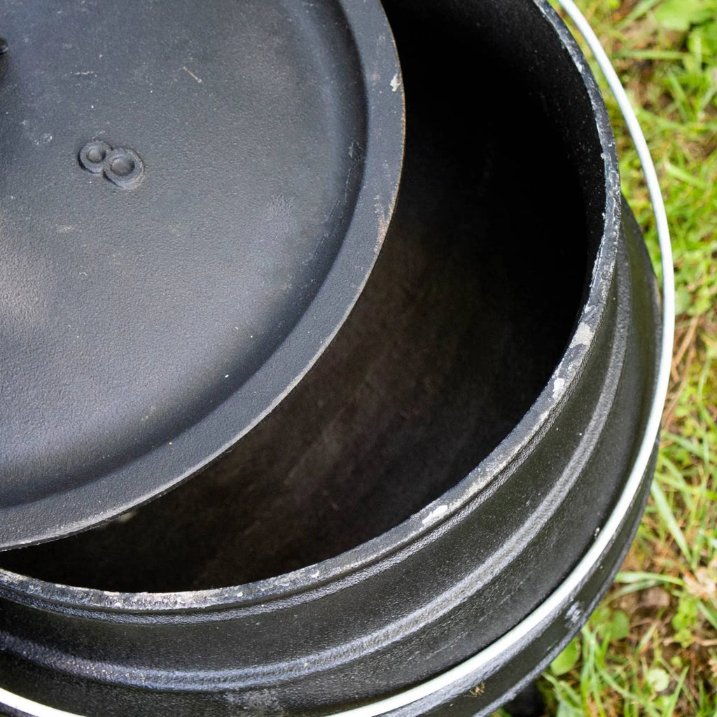 Cast Iron Dutch Oven with Lid, 16 Inch C904