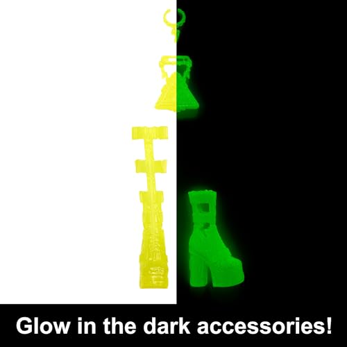 Monster High Skulltimate Secrets Neon Frights Doll with Dress-Up Locker & 19+ Surprises L666466