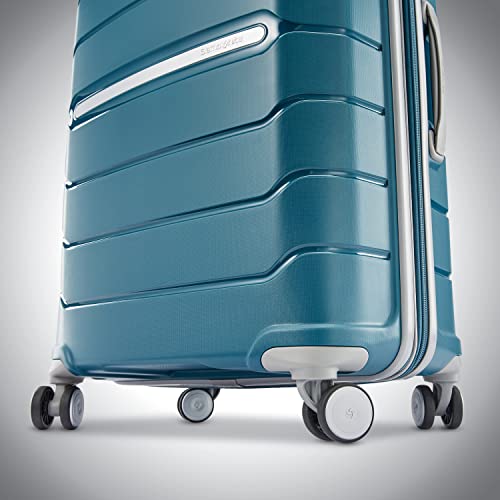 Hardside Carry-On Luggage - Expandable Hard Shell Spinner Suitcase B567593