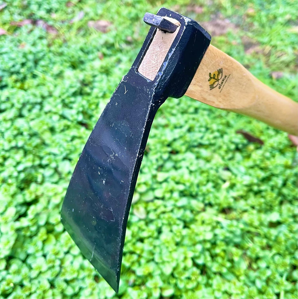 Japanese Carbon Steel Wide Hoe with Oak Handle for Digging and Weeding L17641