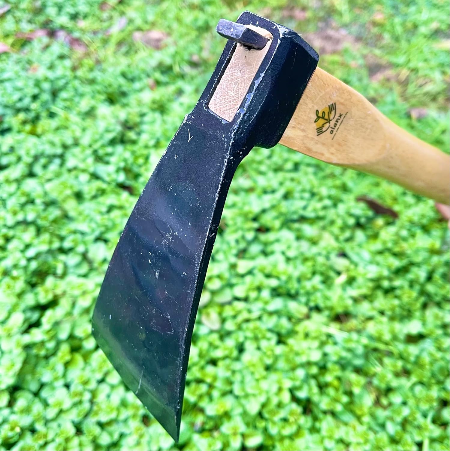 Japanese Carbon Steel Wide Hoe with Oak Handle for Digging and Weeding L17641