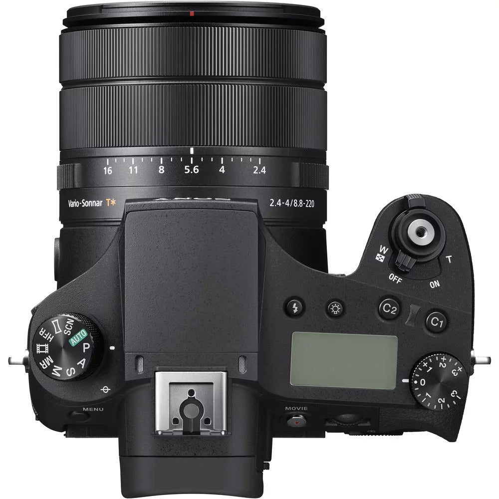 Digital Camera with Tripod and Case E8219