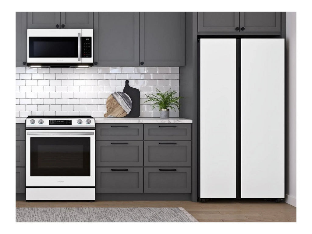 Side-by-Side Refrigerator with Beverage Center, 28 cu. ft. I9386