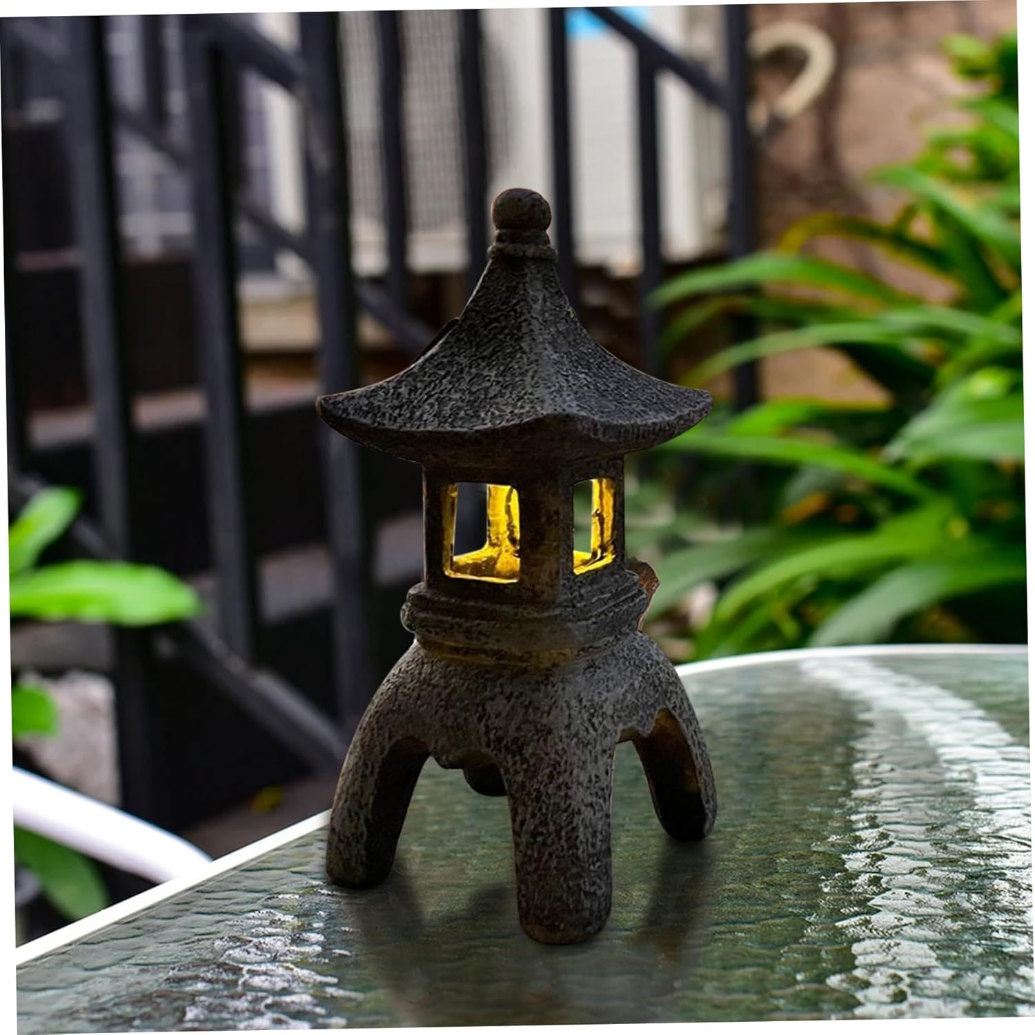 Solar Pagoda Lantern Garden Statue Resin Waterproof A99080