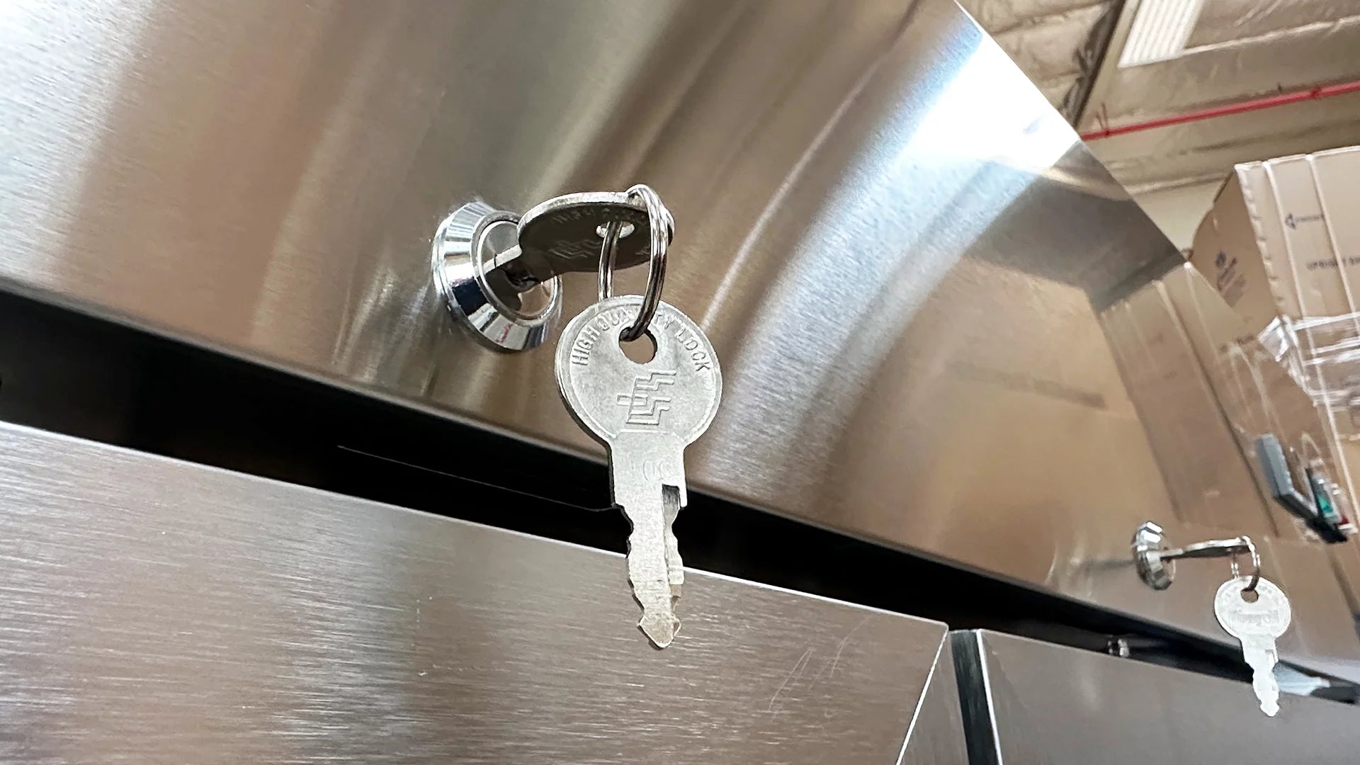 Two Glass Swing Door Stainless Steel Commercial Freezer R133