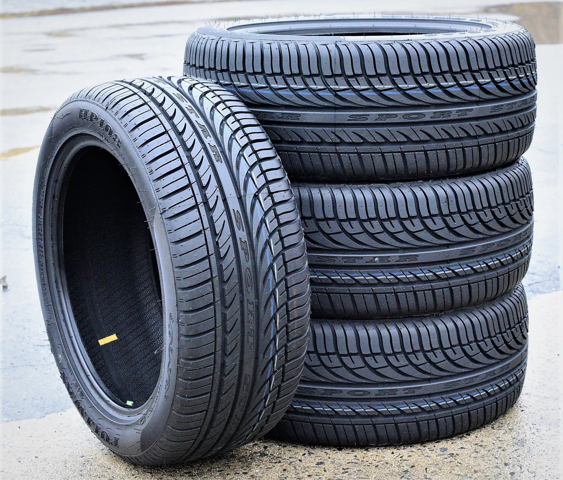 235/55R18 High Performance Tires Set of 4 Z9116