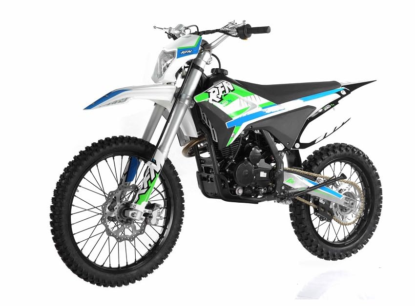 250cc Dirt Bike with Headlight and 5-Speed Manual Clutch A152
