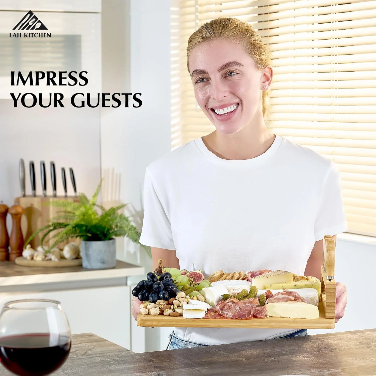 Large Charcuterie Board Gift Set with Accessories and Insulated Travel Bag S858107