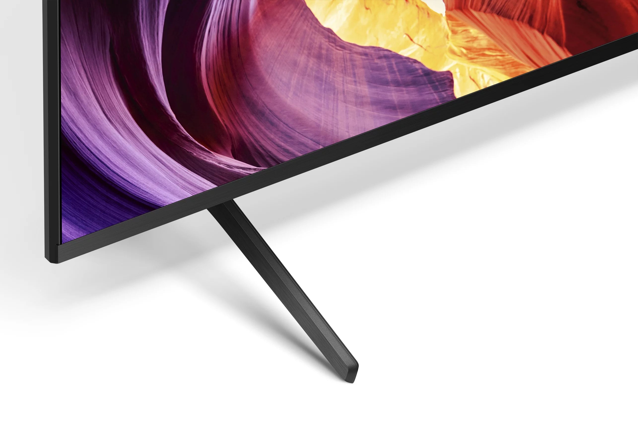 85" 4K Ultra HD LED Smart TV V152