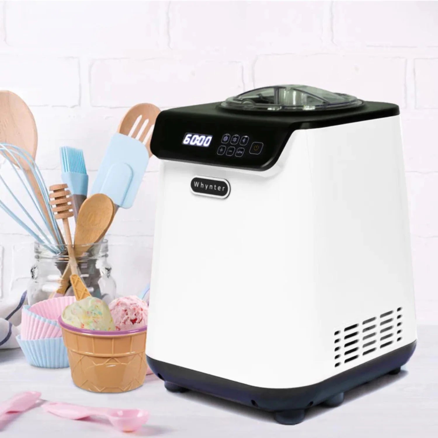 Compact Upright Automatic Ice Cream Maker with Stainless Steel Bowl K781