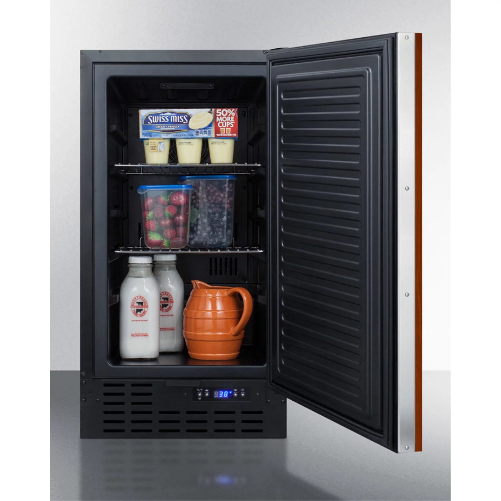 18-Inch Compact Refrigerator 2.7 Cu. Ft. K17722