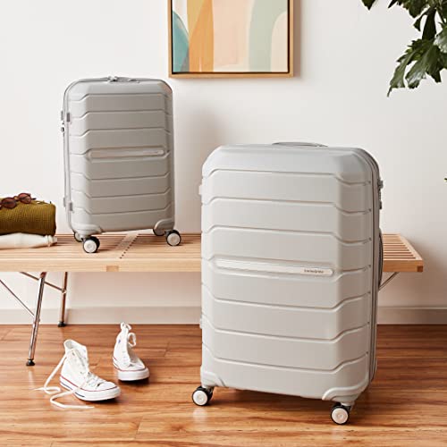 Hardside Carry-On Luggage - Expandable Hard Shell Spinner Suitcase B567593