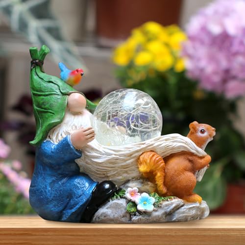 Solar Gnome Statue with Lighted Flower for Outdoor Yard Decor Q91102