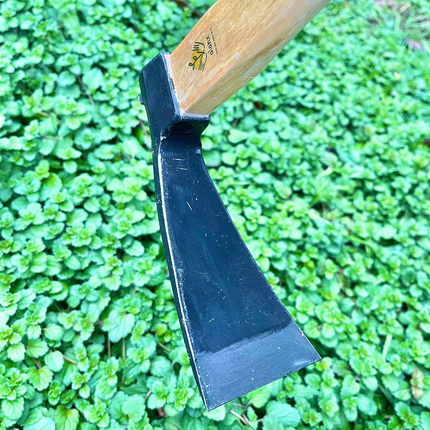 Japanese Carbon Steel Wide Hoe with Oak Handle for Digging and Weeding L17641