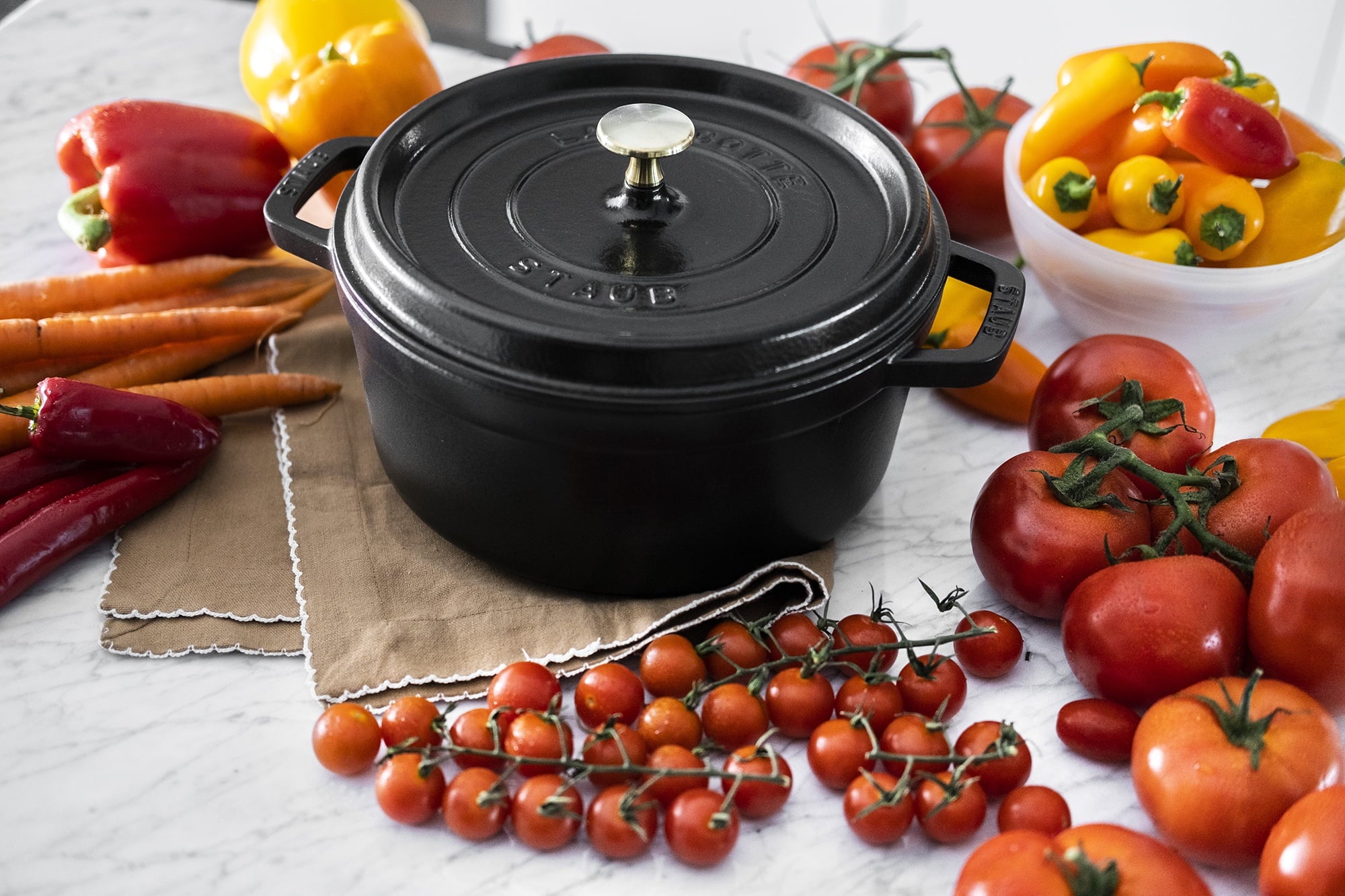Cast Iron 4-Qt Round Cocotte H356