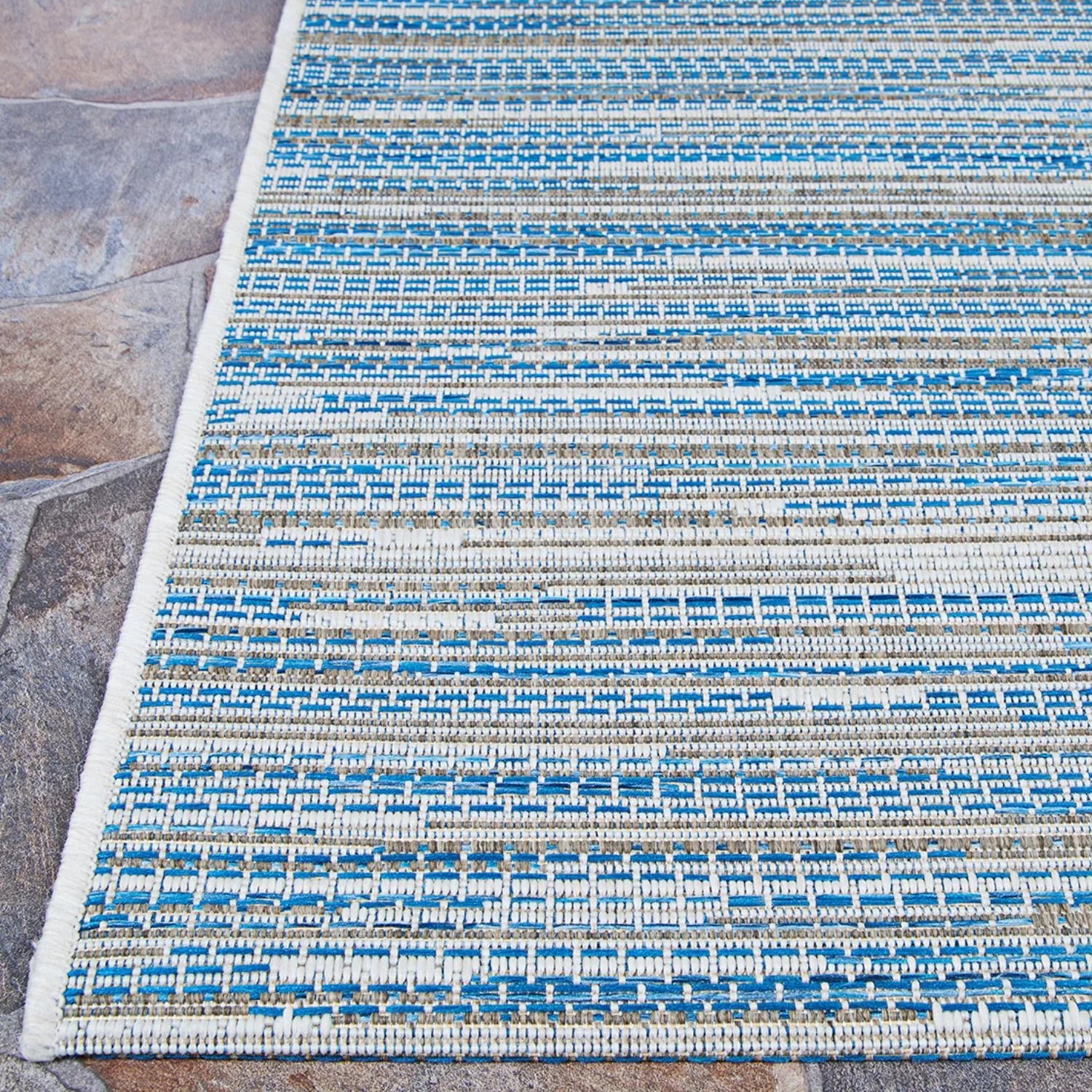 Indoor/Outdoor Area Rug 5'3" x 7'6" T938