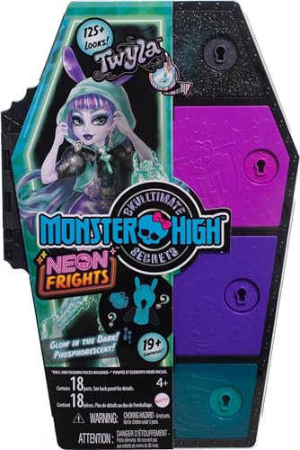 Monster High Skulltimate Secrets Neon Frights Doll with Dress-Up Locker & 19+ Surprises L666466