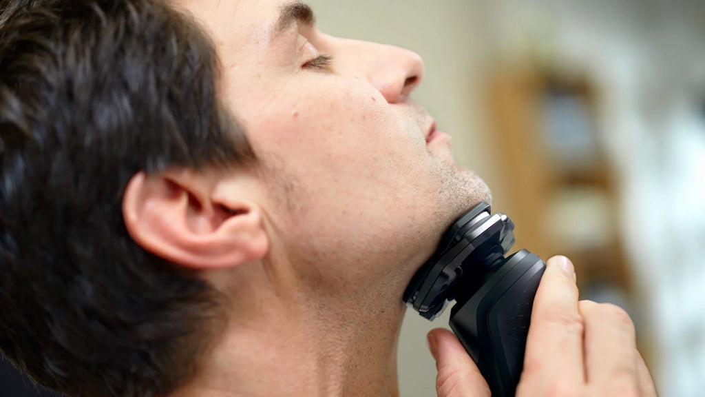 Rechargeable Wet & Dry Shaver with Pop-Up Trimmer N257460